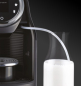 Preview: Milch Einspeisung in den Milchschäumer der Lavazza Invoy Milk Kapselmaschine